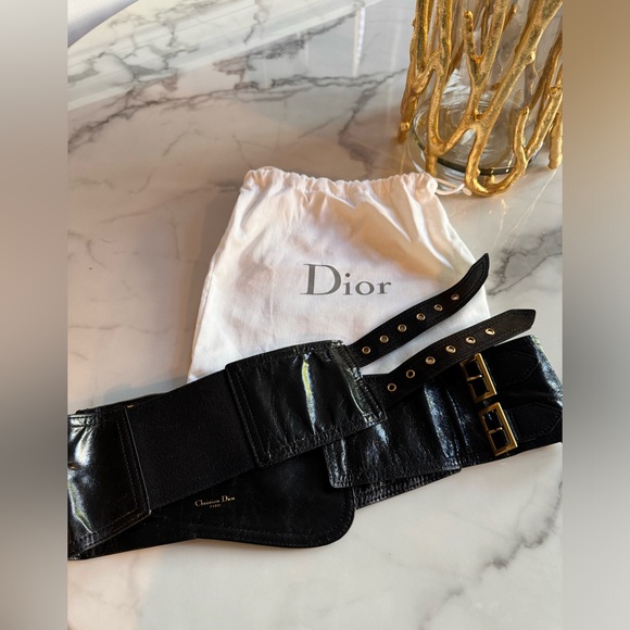 Christian Dior 2019 Crinkled Lambskin Saddle belt bag - Picture 8 of 10